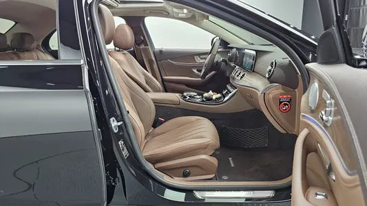 Mercedes-Benz E-Class W213 E300 4MATIC 2019 11