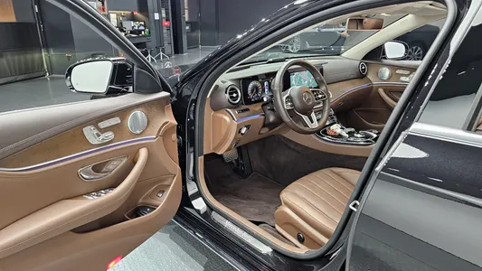 Mercedes-Benz E-Class W213 E300 4MATIC 2019 10