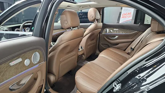 Mercedes-Benz E-Class W213 E300 4MATIC 2019 26