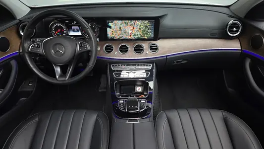Mercedes-Benz E-Class W213 E220d 2017 7