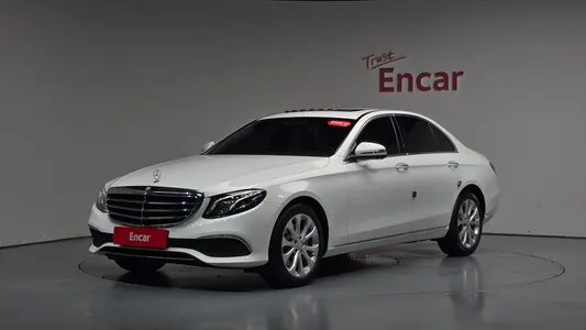 Mercedes-Benz E-Class W213 E220d 2017