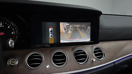 Mercedes-Benz E-Class W213 E220d 2017 15