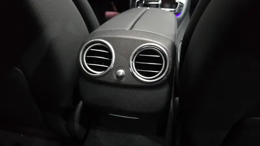 Mercedes-Benz E-Class W213 E220d 2017 33