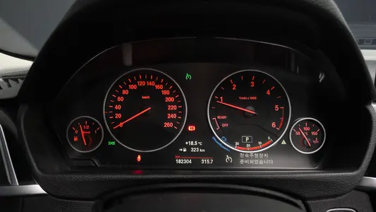 BMW 3 Series (F30) 320d xDrive 2017 8