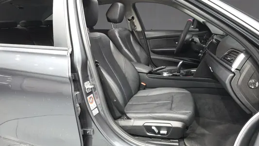 BMW 3 Series (F30) 320d xDrive 2017 11