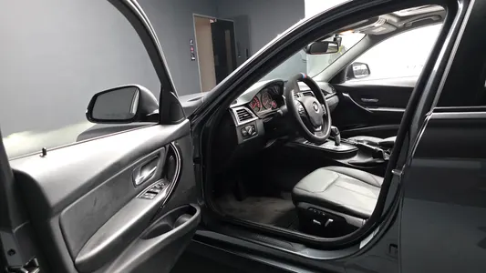 BMW 3 Series (F30) 320d xDrive 2017 10