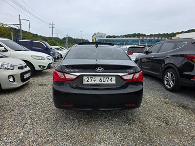 Hyundai YF Y20 2010 4