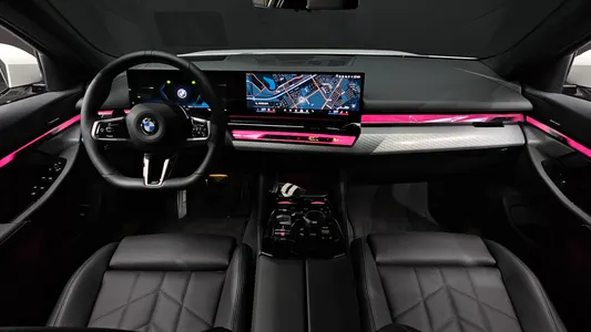 BMW 5 Series (G60) 520i M 2025 6