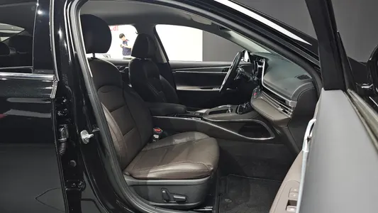 Hyundai IG 3.3 2022 10