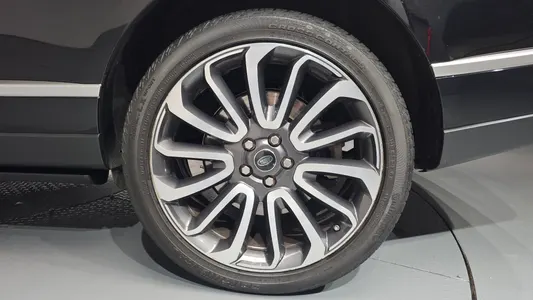Land Rover 4 4.4 SDV8 AB 2016 21