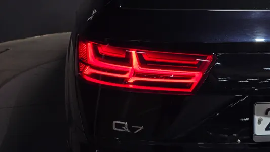 Audi Q7 (4M) 45 TFSI 2019 23