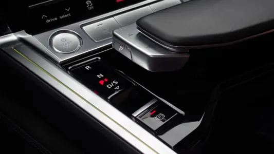 Audi e- 55 2020 9