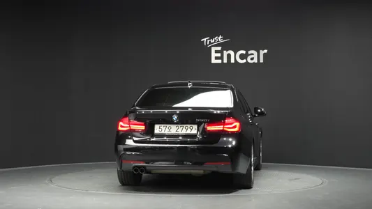 BMW 3 Series (F30) 330i M 2018 4