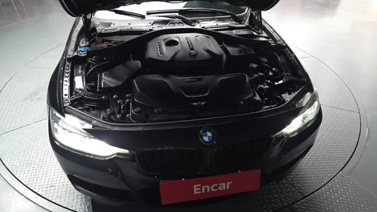 BMW 3 Series (F30) 330i M 2018 6