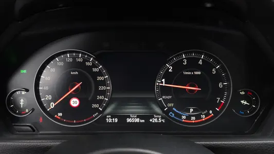 BMW 3 Series (F30) 330i M 2018 8
