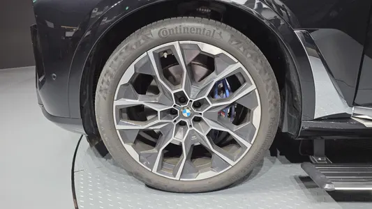 BMW X7 (G07) xDrive 40i M 6 2024 5