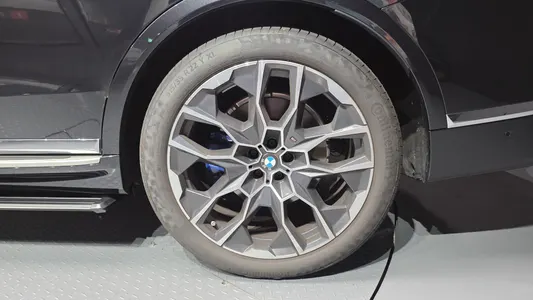 BMW X7 (G07) xDrive 40i M 6 2024 21