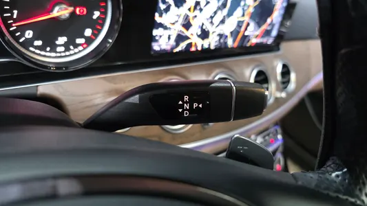 Mercedes-Benz E-Class W213 E300 2017 8