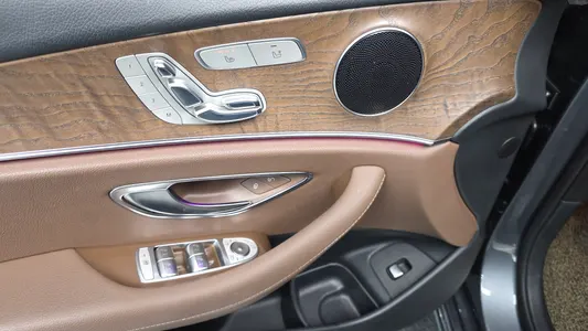 Mercedes-Benz E-Class W213 E300 2017 29