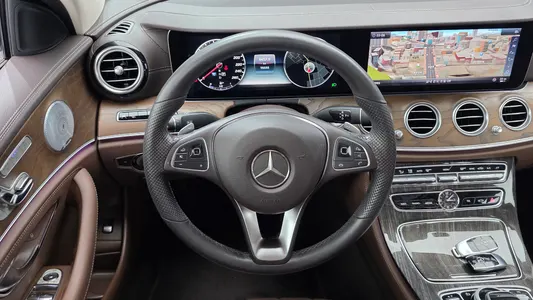 Mercedes-Benz E-Class W213 E300 4MATIC 2018 12