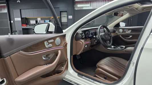 Mercedes-Benz E-Class W213 E300 4MATIC 2018 9