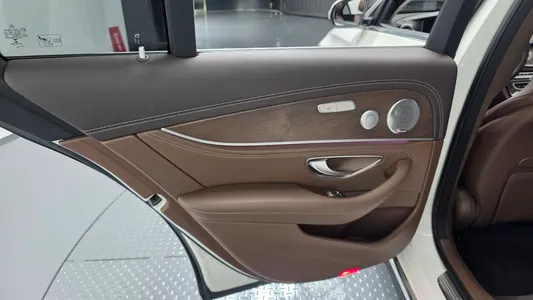 Mercedes-Benz E-Class W213 E300 4MATIC 2018 25