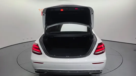 Mercedes-Benz E-Class W213 E300 4MATIC 2018 32