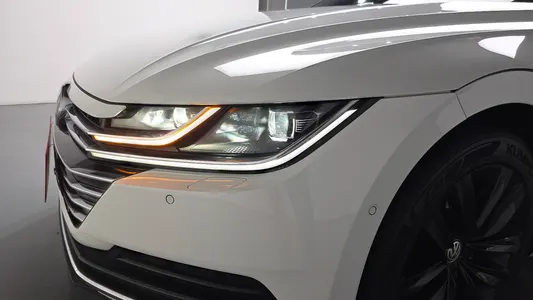 Volkswagen 아테온 2.0 TDI 2019 22