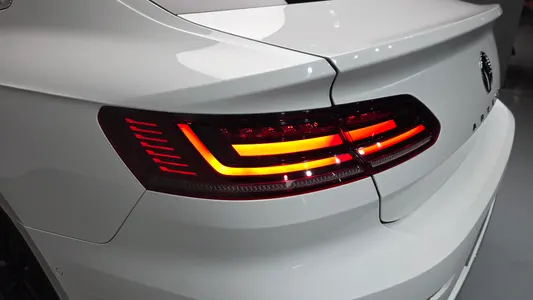 Volkswagen 아테온 2.0 TDI 2019 23