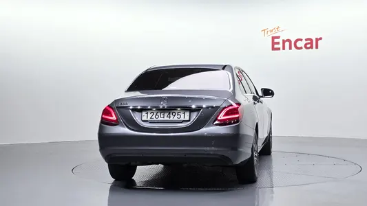 Mercedes-Benz C-Class W205 C200 2019 4