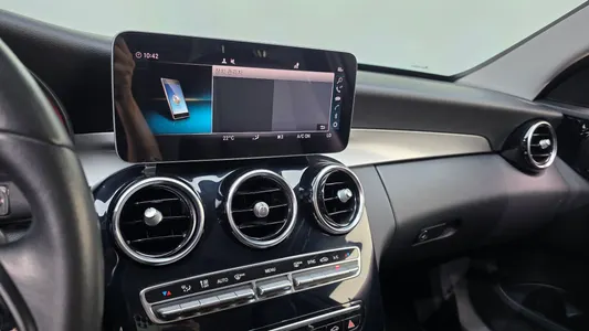 Mercedes-Benz C-Class W205 C200 2019 19