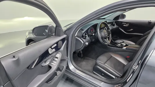 Mercedes-Benz C-Class W205 C200 2019 10