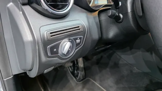 Mercedes-Benz C-Class W205 C200 2019 22