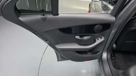 Mercedes-Benz C-Class W205 C200 2019 31