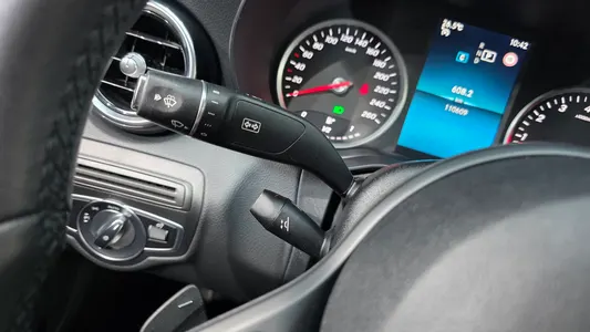 Mercedes-Benz C-Class W205 C200 2019 33