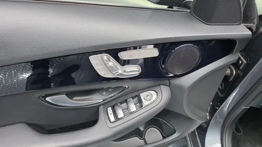 Mercedes-Benz C-Class W205 C200 2019 34