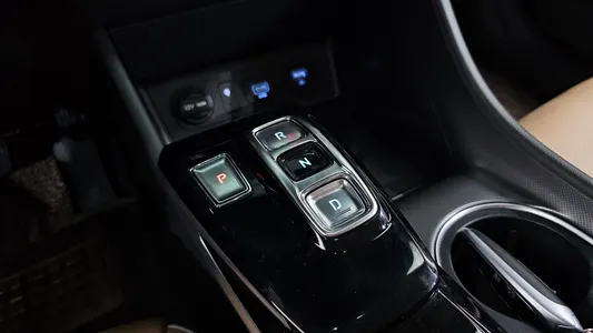 Hyundai (DN8) 2.0 2022 9