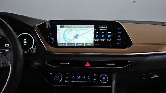 Hyundai (DN8) 2.0 2022 12