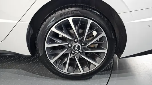 Hyundai (DN8) 2.0 2022 21