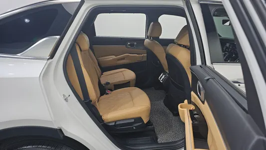 Kia 4 2.2 4WD 2023 11