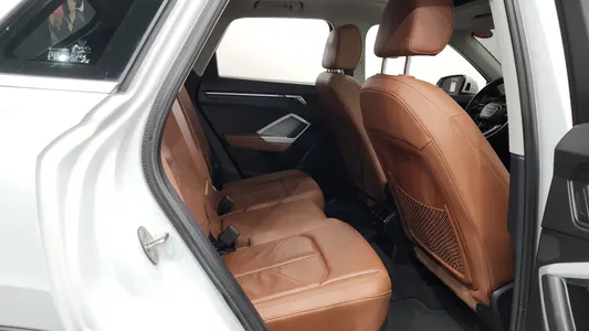 Audi Q3 (F3) 35 TDI 2023 11