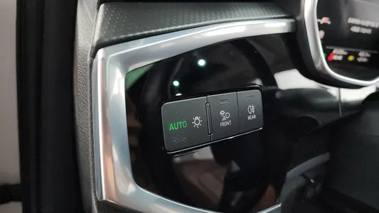 Audi Q3 (F3) 35 TDI 2023 29