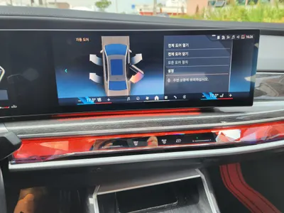 BMW 7 Series (G70) 740i sDrive M 2023 7