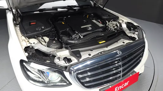 Mercedes-Benz E-Class W213 E300 4MATIC 2018 6
