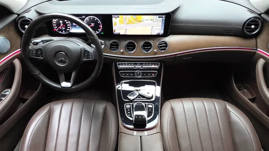 Mercedes-Benz E-Class W213 E300 4MATIC 2018 7