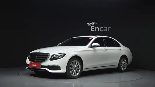 Mercedes-Benz E-Class W213 E300 4MATIC 2018