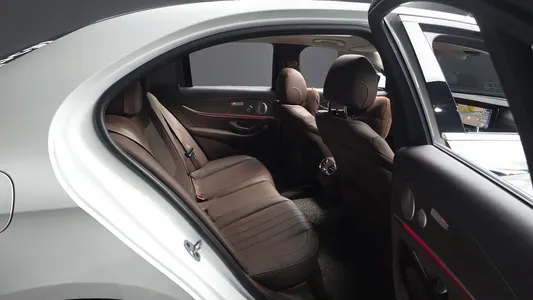 Mercedes-Benz E-Class W213 E300 4MATIC 2018 12