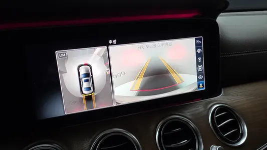 Mercedes-Benz E-Class W213 E300 4MATIC 2018 15