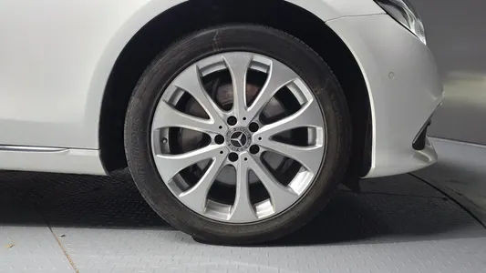 Mercedes-Benz E-Class W213 E300 4MATIC 2018 21