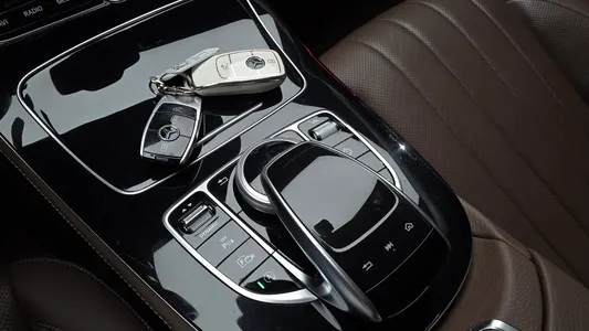 Mercedes-Benz E-Class W213 E300 4MATIC 2018 32